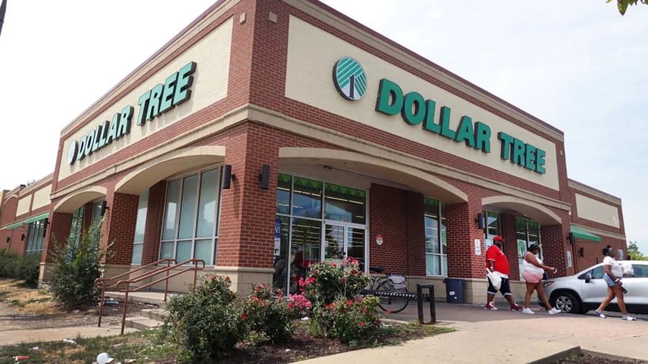 Family Dollar, Dollar Tree to close about 1,000 stores