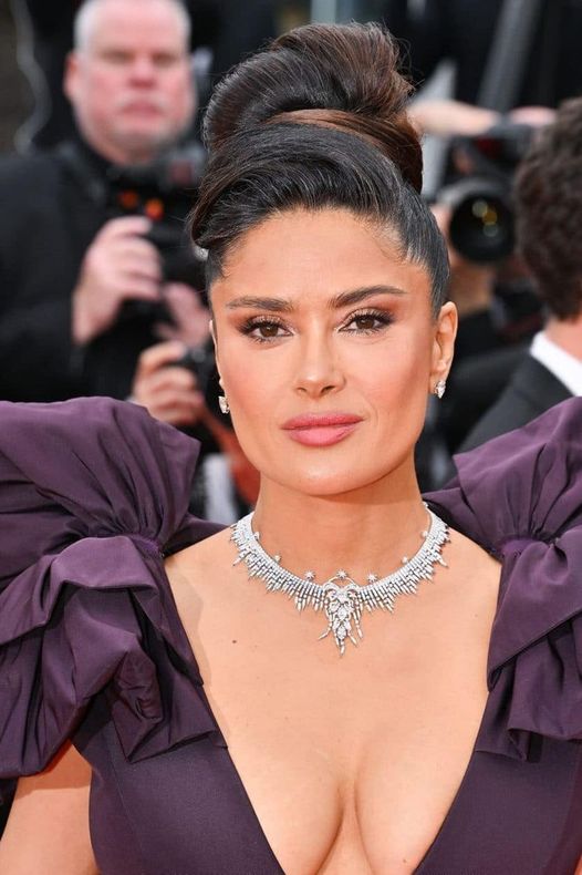 Salma Hayek: Relatable and Down-to-Earth Even After the Oscars