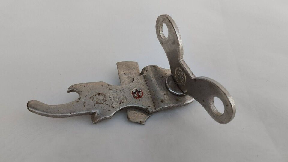 Rediscovering the Forgotten Can Opener Key