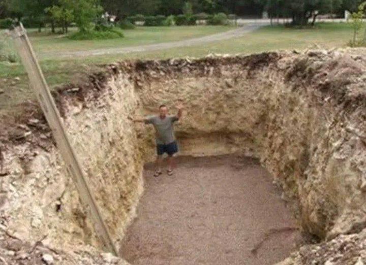 He Dug A Hole In His Yard And All The Neighbors Were Jealous