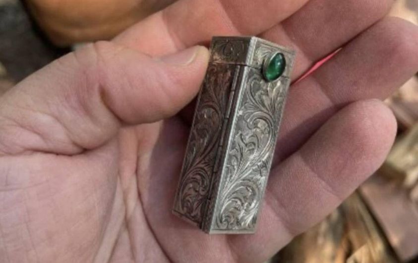 Mom stumbled upon it at a yard sale, and the owners were unaware of its identity…