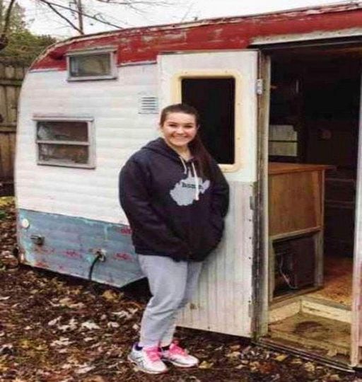 A girl spent $200 for an old caravan, but the results are amazing