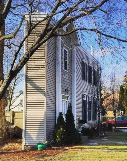 No one gave a second thought for this extremely narrow house, but what it looked like from the inside blew up the network