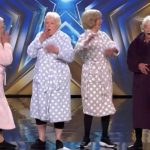 4 women entered the BGT stage wearing warm robes. As they grooved to classic song, nobody anticipated the unexpected rise of the over-40s dance phenomenon!