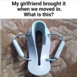 PEOPLE WERE SHOCKED BY THE 8+ STRANGE ITEMS THEY SAW, BUT THE INTERNET HAD THE ANSWERS